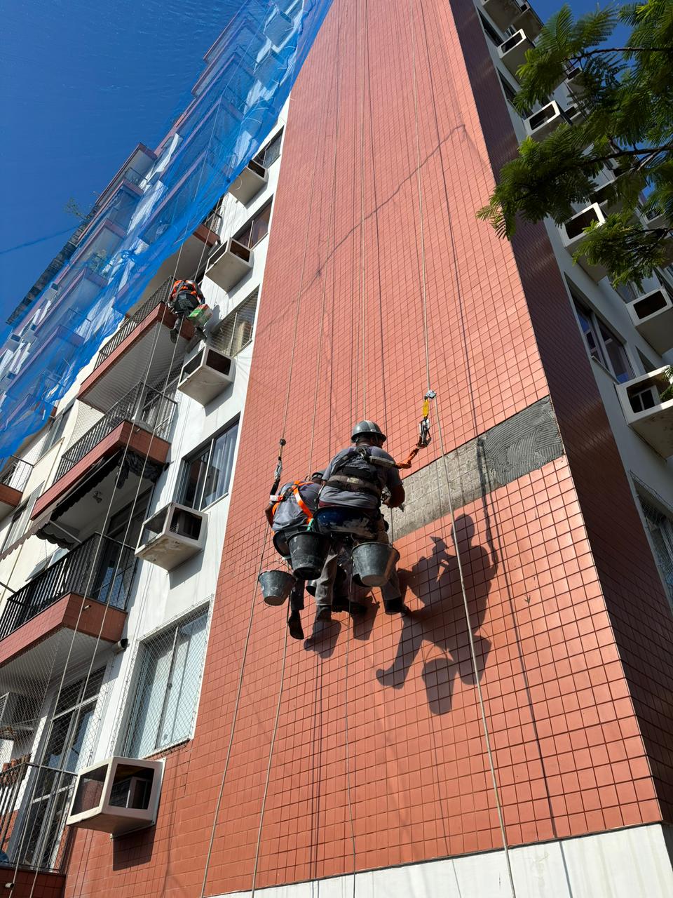 equipe de engenharia em obra no Rio de Janeiro